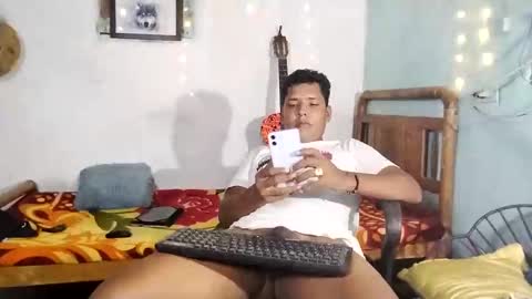 Snapshot of boysex1124 chatting on 02-24-25, 09:20 andrew online show from 02-24-25, 09:20