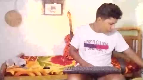 Snapshot of boysex1124 chatting on 02-25-25, 12:36 andrew online show from 02-25-25, 12:36