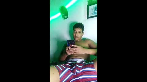 Snapshot of boysex1124 chatting on 02-05-26, 12:59 andrew online show from 02-05-26, 12:59