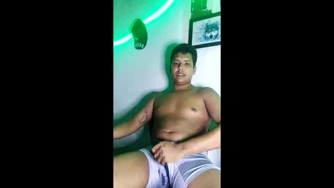 Snapshot of boysex1124 chatting on 04-23-26, 03:41 andrew online show from 04-23-26, 03:41
