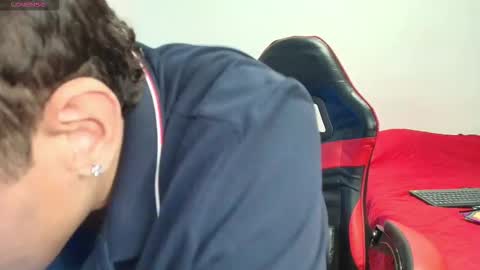 Snapshot of boyshots6331 chatting on 02-15-26, 05:26 boyshots6331 online show from 02-15-26, 05:26