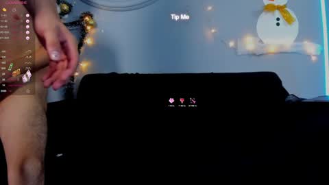 Snapshot of boysweet_boys chatting on 12-06-24, 01:07 Paul and Max online show from 12-06-24, 01:07