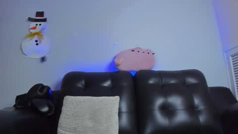 Snapshot of boysweet_boys chatting on 01-06-25, 08:39 Paul and Max online show from 01-06-25, 08:39