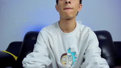 Snapshot of boysweet_boys chatting on 01-17-25, 10:01 Paul and Max online show from 01-17-25, 10:01