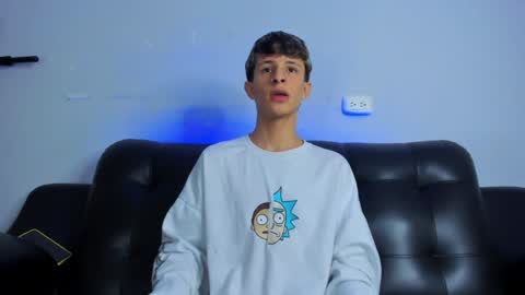 Snapshot of boysweet_boys chatting on 02-03-25, 08:57 Paul and Max online show from 02-03-25, 08:57