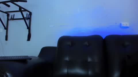 Snapshot of boysweet_boys chatting on 02-11-25, 10:18 Paul and Max online show from 02-11-25, 10:18