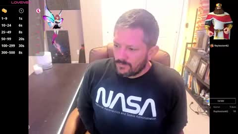 Snapshot of boytoyfrindles chatting on 10-30-25, 03:30 boytoyfrindles online show from 10-30-25, 03:30