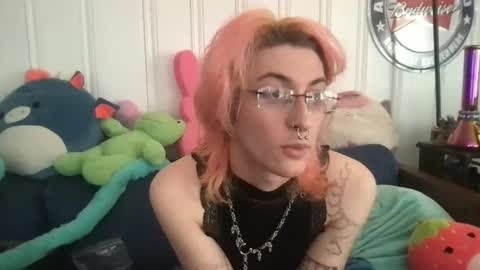 boywithbug online show from 02-04-25, 08:28