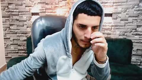 Snapshot of boyxsluts chatting on 12-20-24, 10:27 MAX online show from 12-20-24, 10:27