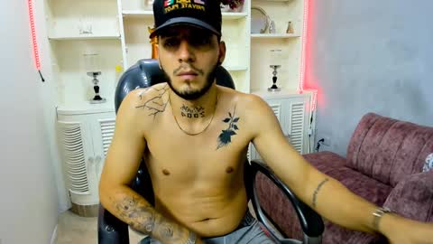 Snapshot of boyxsluts chatting on 01-12-25, 02:14 MAX online show from 01-12-25, 02:14