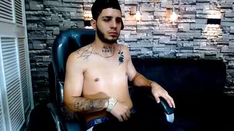 Snapshot of boyxsluts chatting on 01-16-25, 05:53 MAX online show from 01-16-25, 05:53