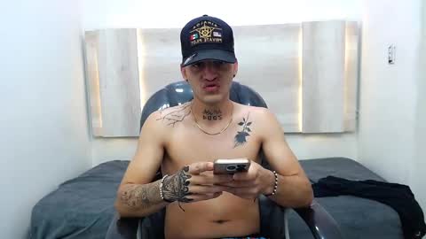 Snapshot of boyxsluts chatting on 01-30-25, 02:16 MAX online show from 01-30-25, 02:16