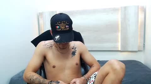 Snapshot of boyxsluts chatting on 02-03-25, 11:09 MAX online show from 02-03-25, 11:09