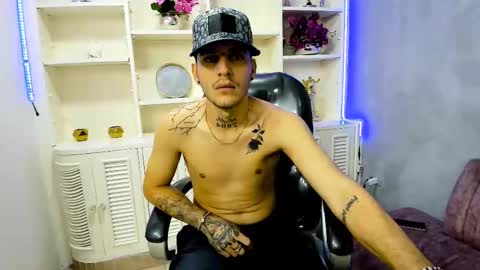 Snapshot of boyxsluts chatting on 02-09-25, 06:54 MAX online show from 02-09-25, 06:54