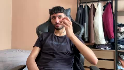 boyzinm2 online show from 11-12-25, 12:38