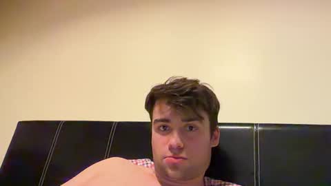 Snapshot of bozolunisz chatting on 05-31-26, 09:38 Jeff online show from 05-31-26, 09:38