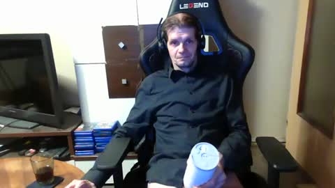 Snapshot of bponie1 chatting on 02-06-25, 05:03 bponie1 online show from 02-06-25, 05:03