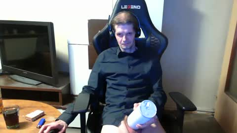 Snapshot of bponie1 chatting on 02-21-25, 02:50 bponie1 online show from 02-21-25, 02:50