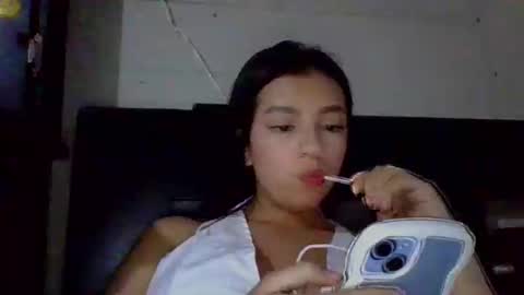 brad_and_emma293215 online show from 10-01-25, 11:22