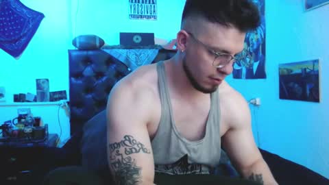 brad hot boy online show from 02-10-26, 04:00