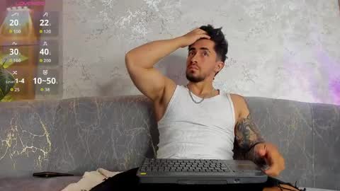 Snapshot of brad_summer chatting on 05-24-26, 05:51 brad summer online show from 05-24-26, 05:51