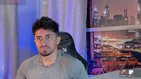 Snapshot of brad_summer chatting on 06-17-26, 05:36 brad summer online show from 06-17-26, 05:36