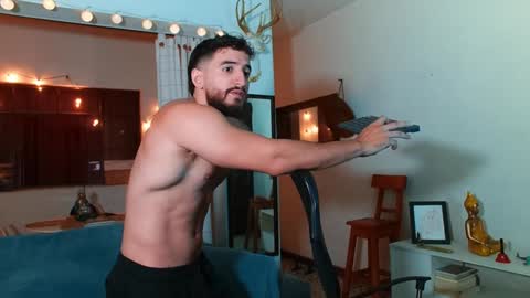 Bradley Martinez online show from 01-28-25, 11:39