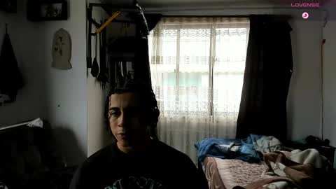 Snapshot of bradley_strong_ chatting on 06-07-26, 04:33 Bradley Strong online show from 06-07-26, 04:33