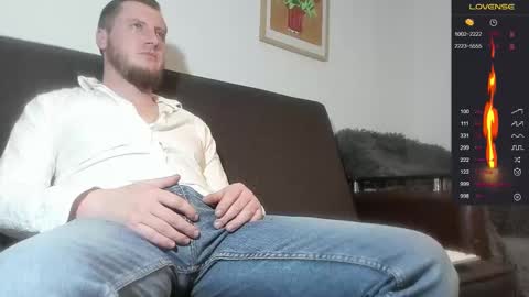 Snapshot of bradryder__ chatting on 02-11-25, 11:33 Call me Alex online show from 02-11-25, 11:33