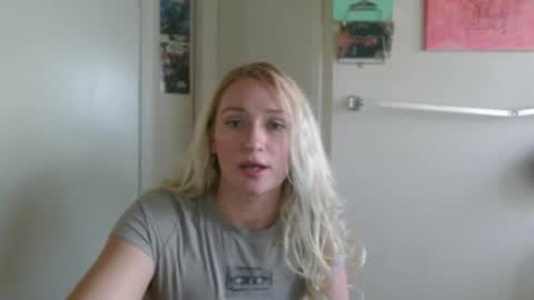 Snapshot of braindeadbetty chatting on 05-21-26, 12:50 i am a naughty jedi knight online show from 05-21-26, 12:50