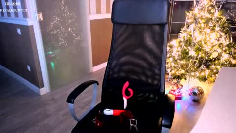 I see you X-twitter its braingirl online show from 01-01-25, 05:11