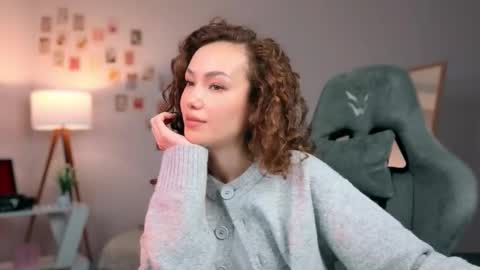 Lilly online show from 10-01-25, 01:06