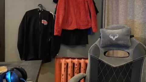 Alice online show from 11-16-25, 02:44