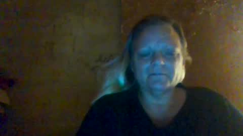 Snapshot of brandilove78 chatting on 08-05-26, 06:22 brandilove78 online show from 08-05-26, 06:22