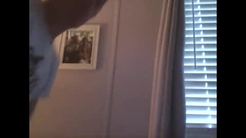 Snapshot of brandonstreet31 chatting on 04-05-26, 10:18 Bishyguy39 online show from 04-05-26, 10:18