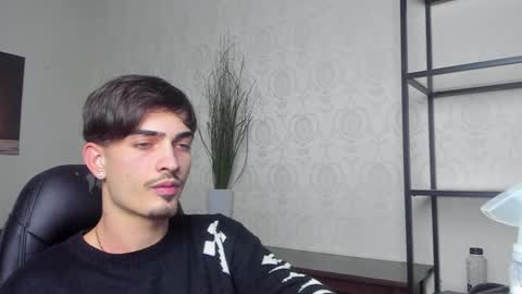 Snapshot of brandontatex chatting on 12-13-24, 04:27 BrandonTateX online show from 12-13-24, 04:27