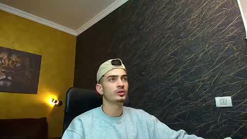 Snapshot of brandontatex chatting on 01-08-25, 03:39 BrandonTateX online show from 01-08-25, 03:39