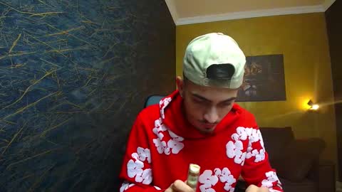 Snapshot of brandontatex chatting on 01-15-25, 12:04 BrandonTateX online show from 01-15-25, 12:04