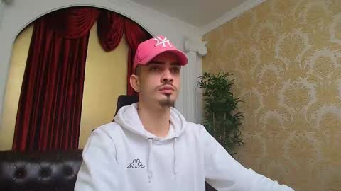 Snapshot of brandontatex chatting on 02-13-25, 01:05 BrandonTateX online show from 02-13-25, 01:05