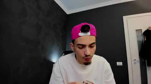 Snapshot of brandontatex chatting on 03-04-25, 03:37 BrandonTateX online show from 03-04-25, 03:37
