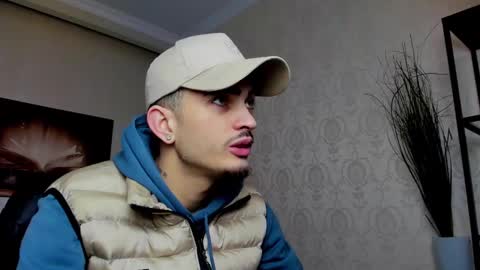 Snapshot of brandontatex chatting on 03-05-25, 12:11 BrandonTateX online show from 03-05-25, 12:11