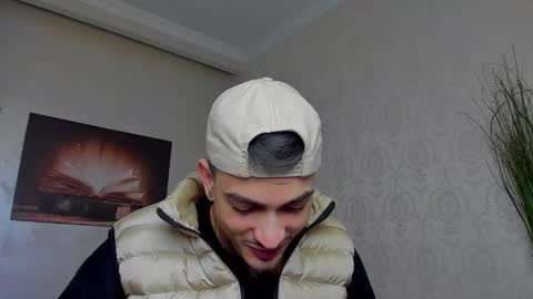 Snapshot of brandontatex chatting on 03-07-25, 12:12 BrandonTateX online show from 03-07-25, 12:12