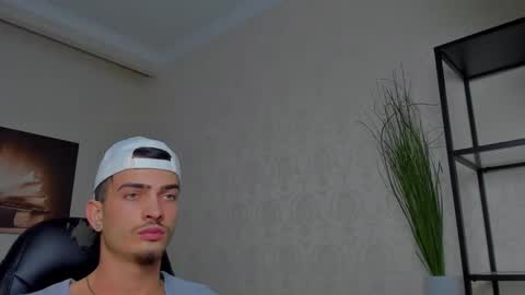 Snapshot of brandontatex chatting on 03-12-25, 03:51 BrandonTateX online show from 03-12-25, 03:51