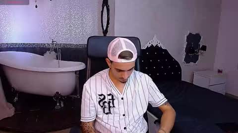 Snapshot of brandontatex chatting on 09-15-25, 09:53 BrandonTateX online show from 09-15-25, 09:53
