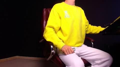 Snapshot of brandontatex chatting on 10-08-25, 10:35 BrandonTateX online show from 10-08-25, 10:35