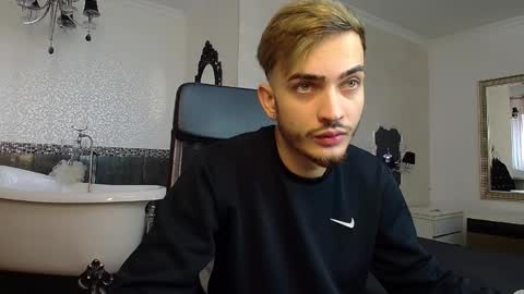 Snapshot of brandontatex chatting on 11-12-25, 09:42 BrandonTateX online show from 11-12-25, 09:42