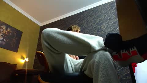 Snapshot of brandontatex chatting on 11-20-25, 08:47 BrandonTateX online show from 11-20-25, 08:47