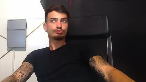 Snapshot of brandontatex chatting on 07-03-26, 04:08 BrandonTateX online show from 07-03-26, 04:08