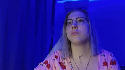 Snapshot of brandy__stars chatting on 01-13-26, 11:15 Belle online show from 01-13-26, 11:15