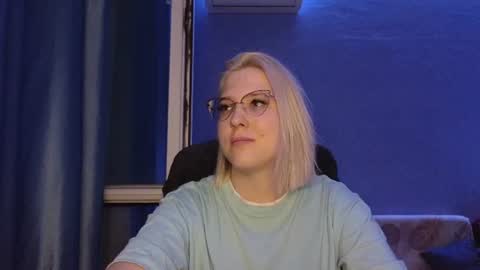 Belle  online show from 06-20-26, 03:37